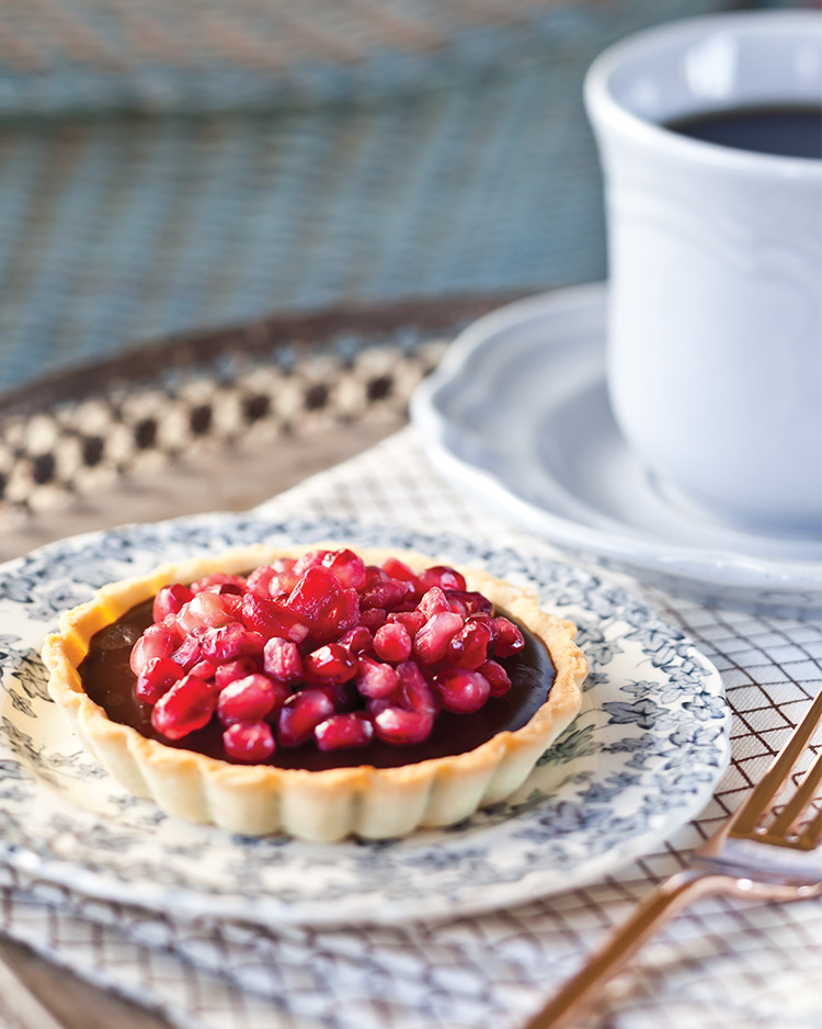 gracious-occasion-chocolate-pomegranate-tartlets