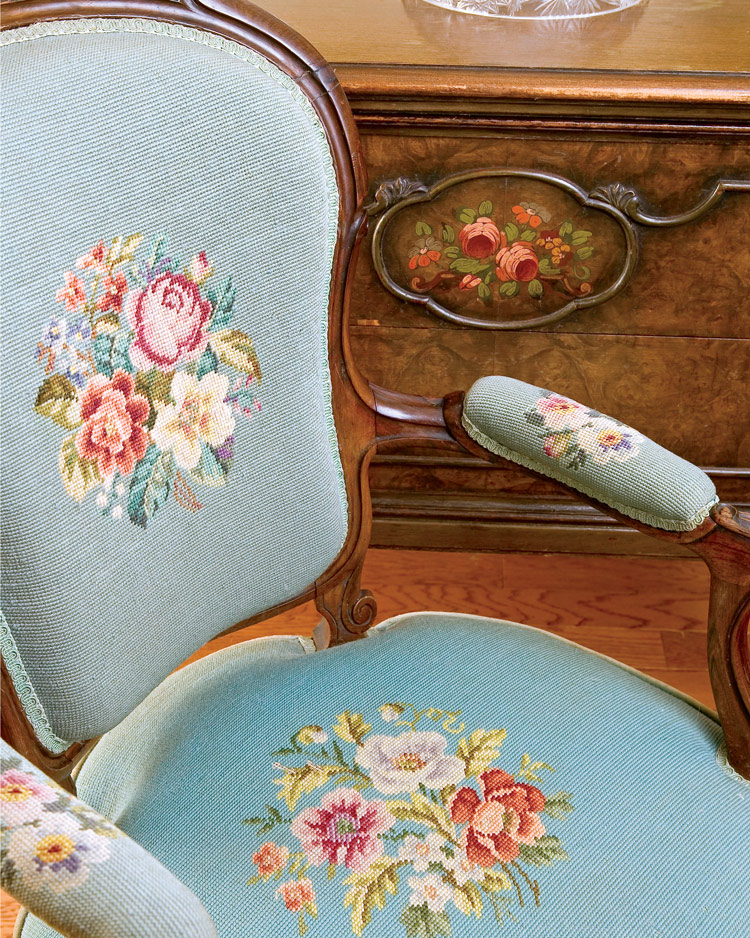 Classic Décor: Using Roses to Embellish Your Home