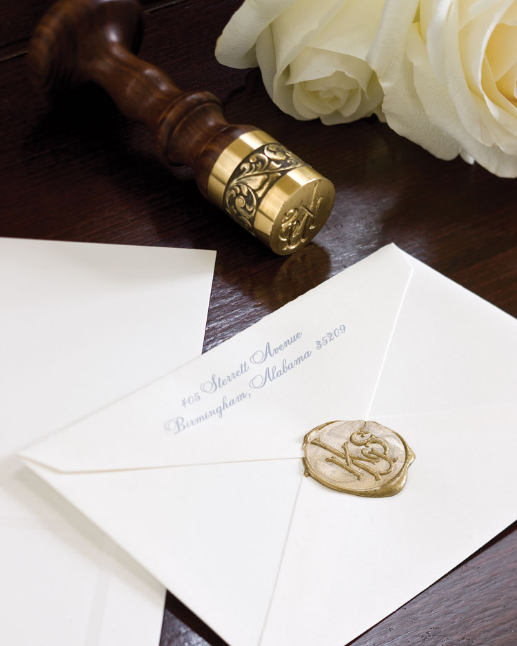 A picture of a letter and letter seals