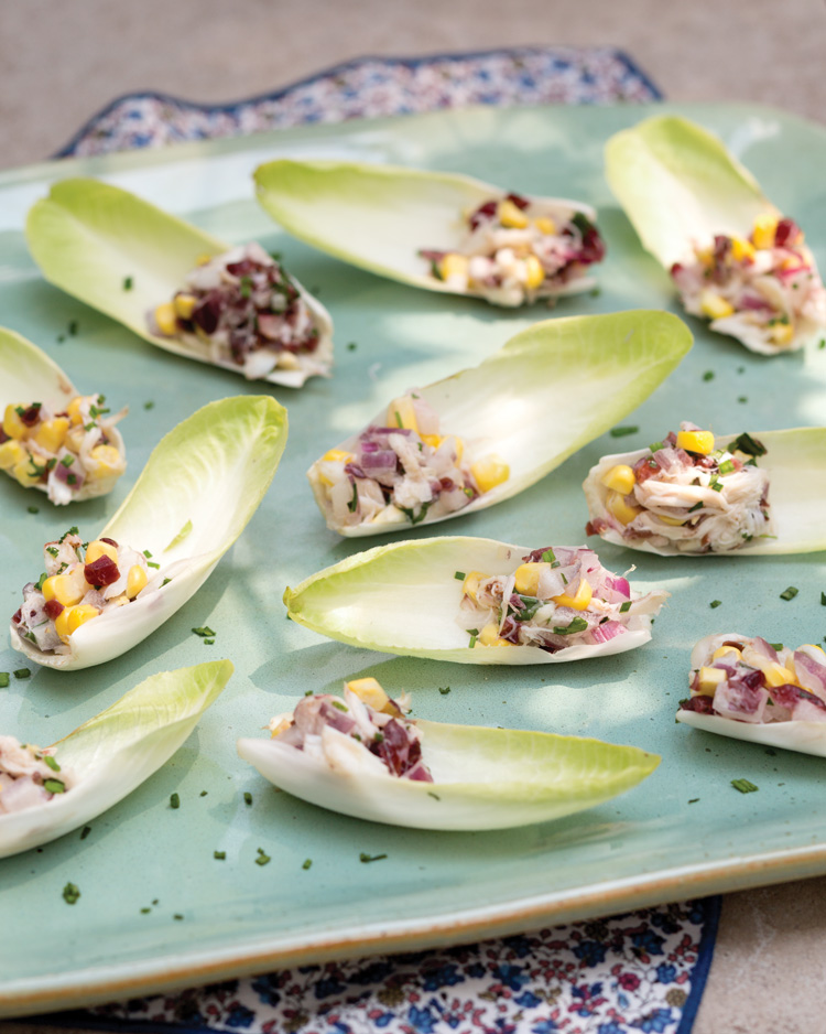 Endive Cups with Corn and Crab Salad to welcome fall