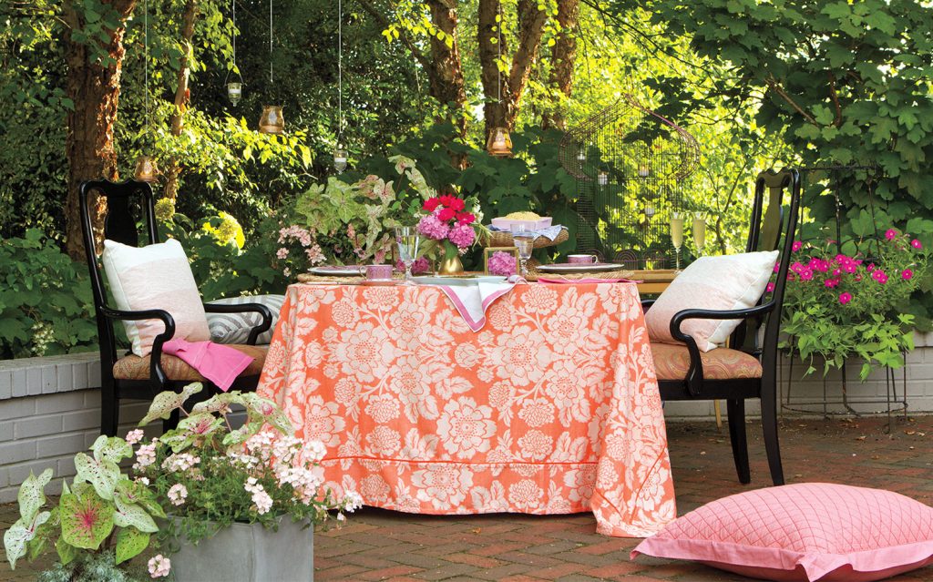 Table for Two: Date Night Outdoors