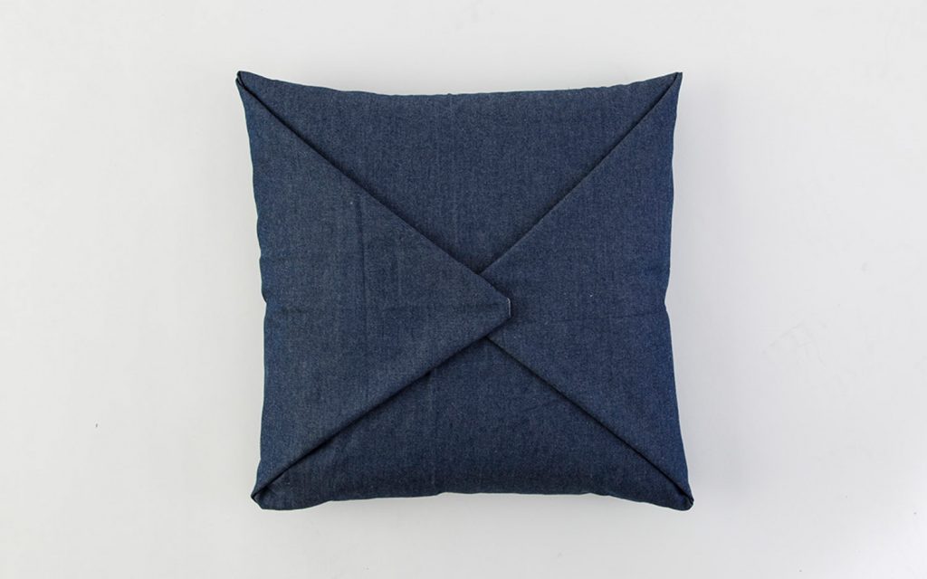 No-Sew DIY Pillow Tutorial