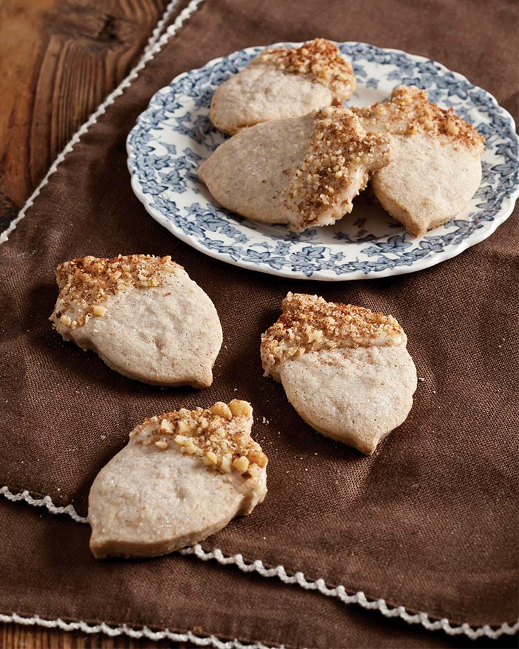 Chai-Spiced Acorn Cookies with Eggnog Glaze