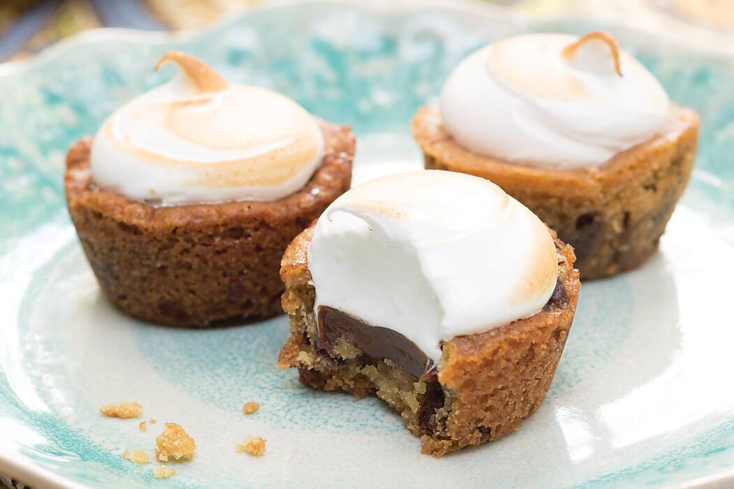 Mini S'mores Cups on a blue plate