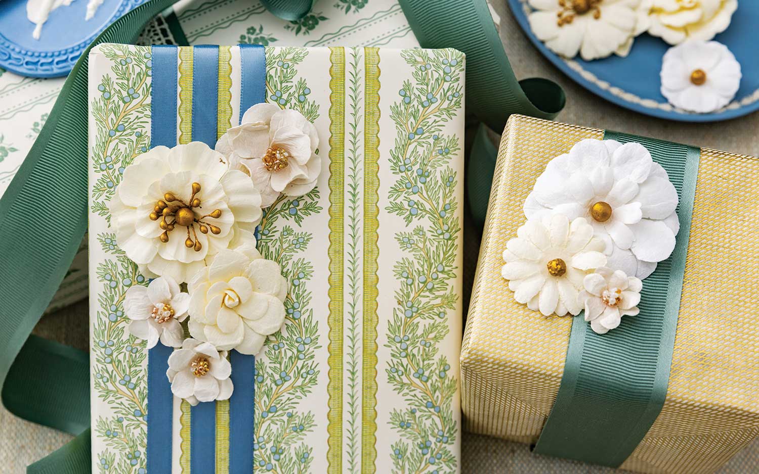 Ribbons and Roses Gift Wrap Tutorial