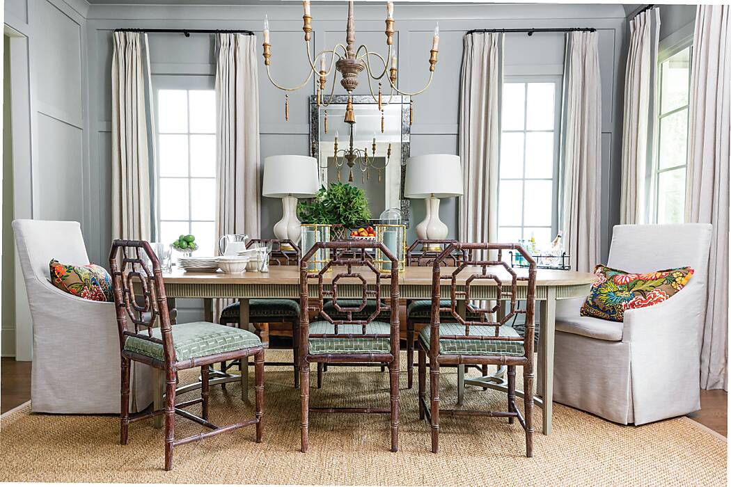 Intriguing Elegance in a Dining Room
