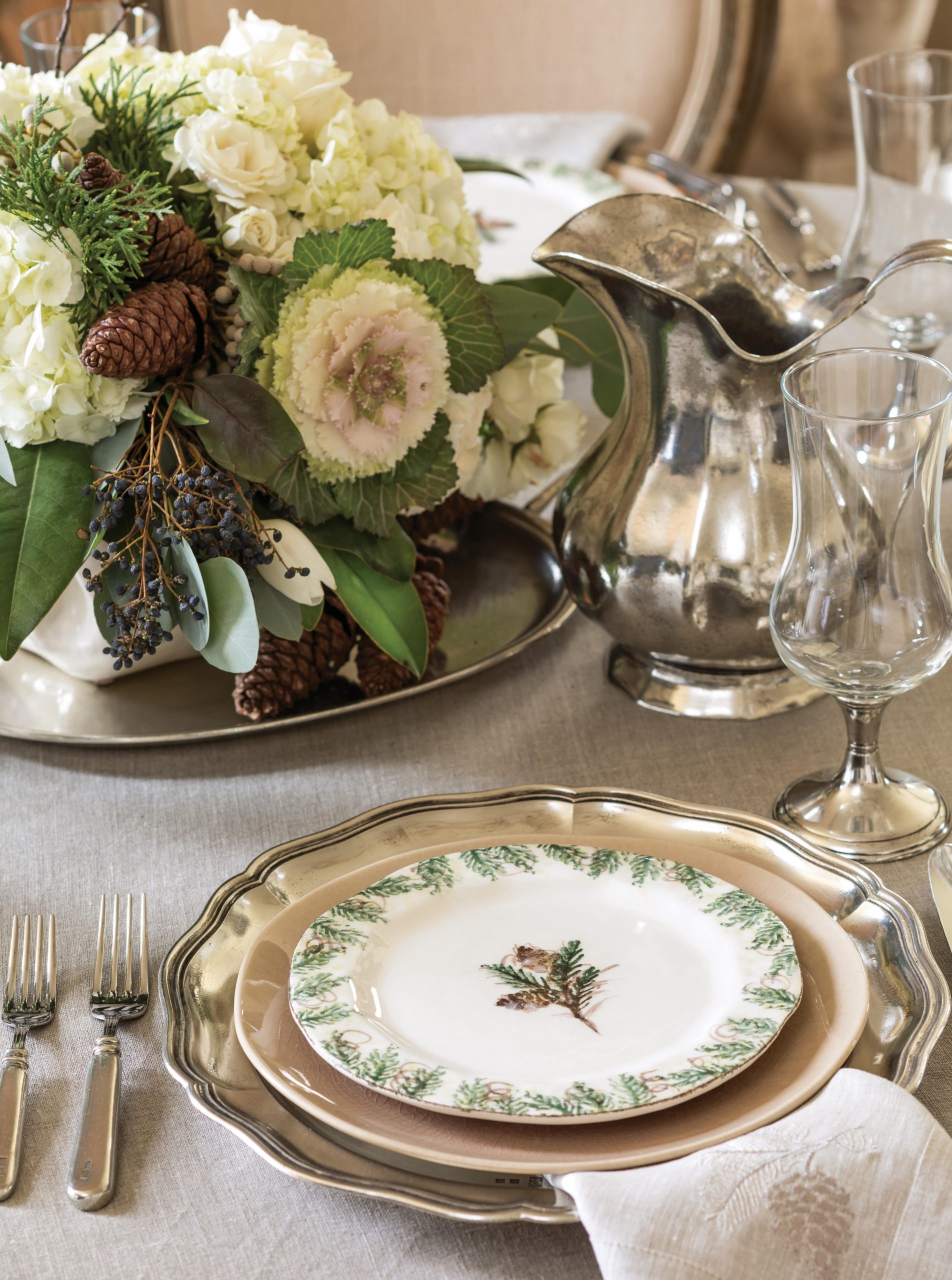 How to Set a Beautiful Thanksgiving Table