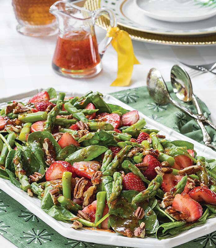 Spinach-Strawberry Salad with Red Pepper Jelly Dressing